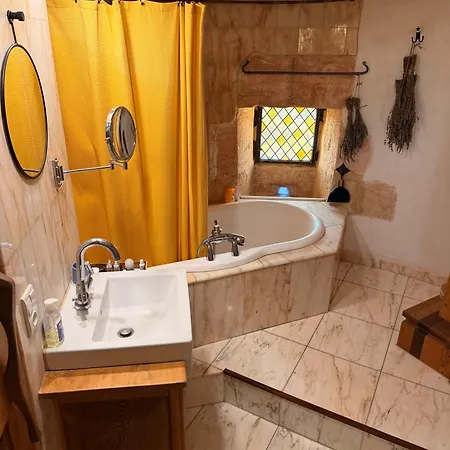 Сasa de vacaciones Romantic Tower For Two With Private Pool *