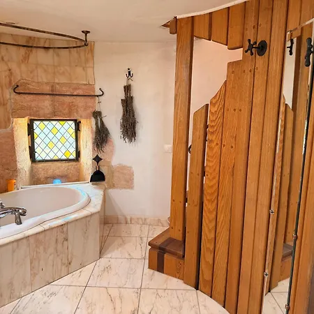 La Tour Dordogne For Two With Private Pool Semesterbostad